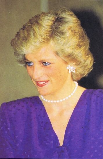 AUSTRALIAN ROYAL TOUR 1988:  PRINCESS DIANA AND PRINCE CHARLES ARRIVE IN ADELAIDE