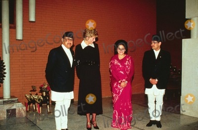 Diana, Princess Of Wales meets King Birendra Of Nepal & Queen Aishwarya 4 March 1993